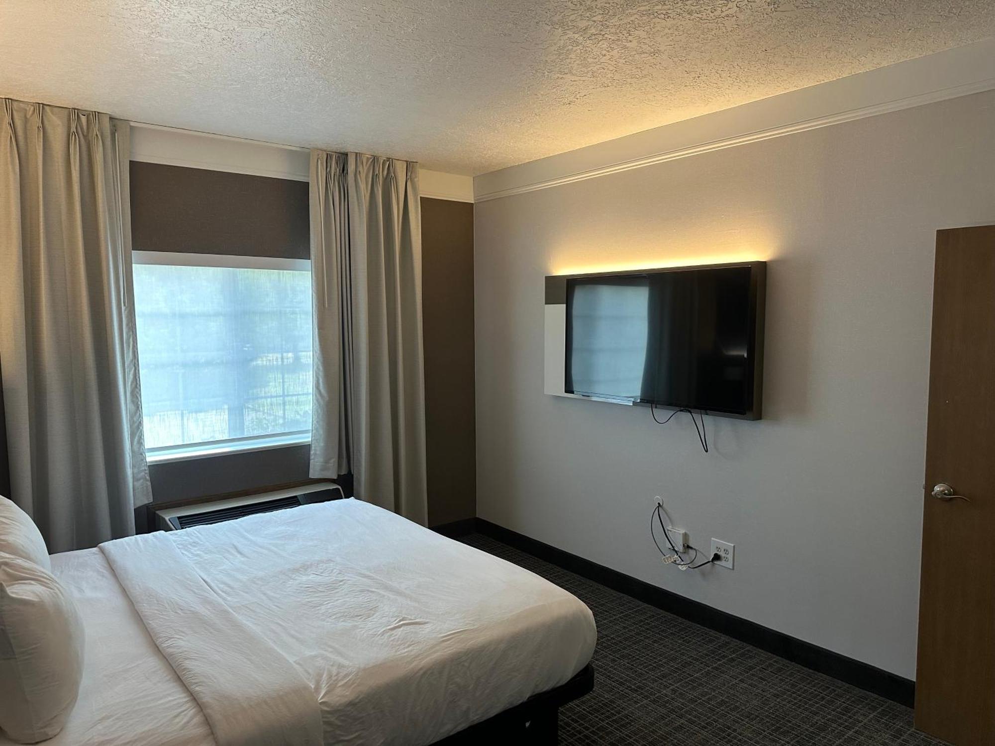 คอมฟอร์ต สวีทส์ Hotel แคลกคามัส ภายนอก รูปภาพ